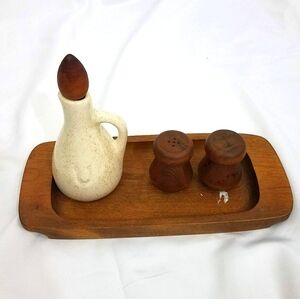 McM Made in Vermont Salt Pepper Vinegar Tray